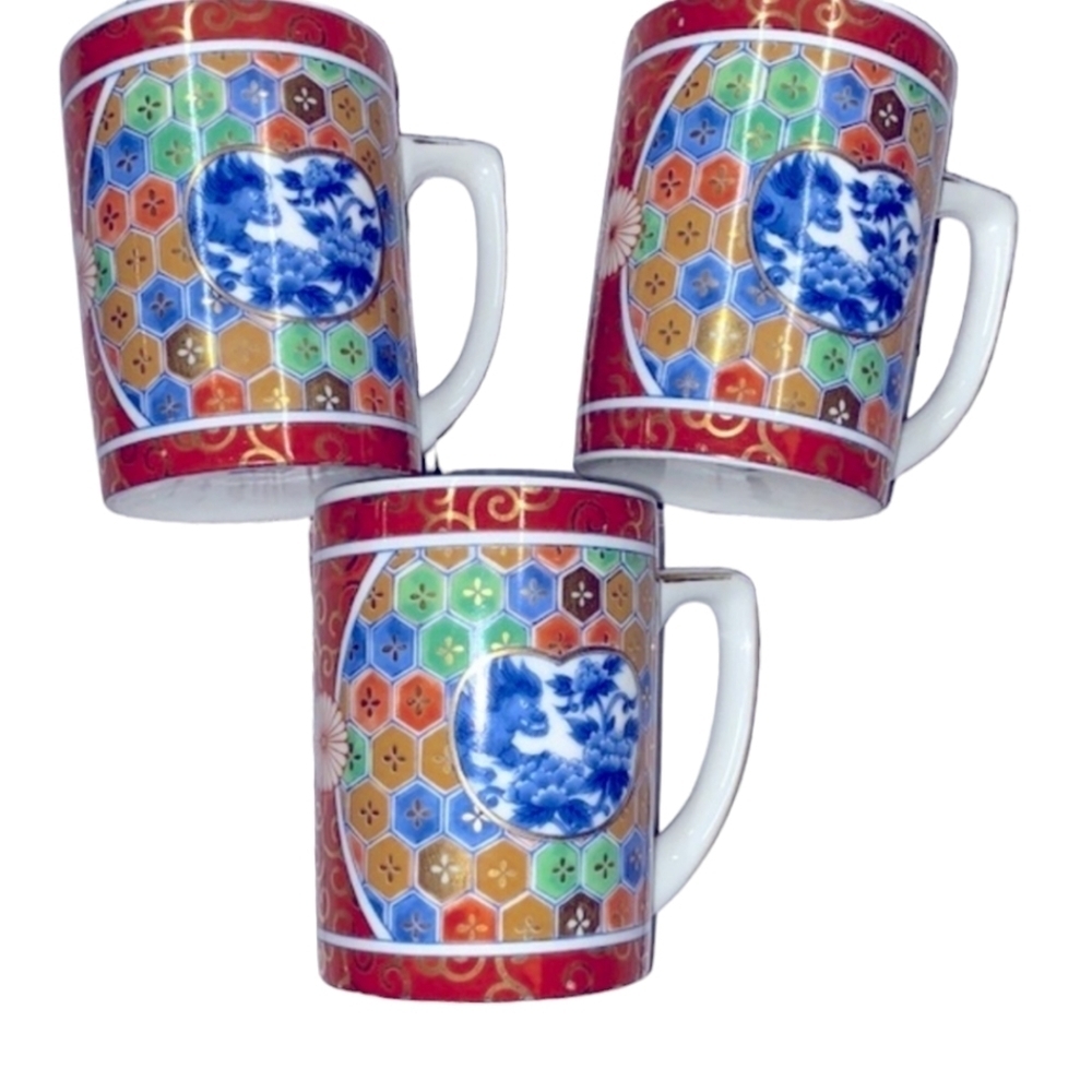 Vintage Kozan Gama Japan Imari mugs blue dragon set of 3
